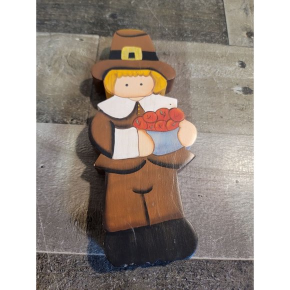 Pilgrim boy basket apple Thanksgiving Wooden fall decor - Picture 1 of 4